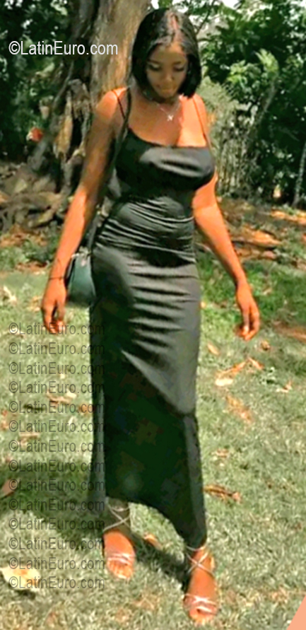 Date this gorgeous Dominican Republic girl Yaslin from Santo Domingo DO56914