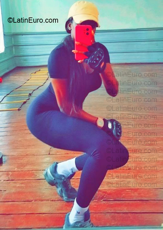 Date this voluptuous Dominican Republic girl Liss from La Romana DO57081