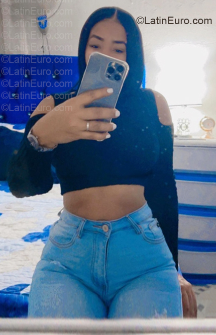 Date this charming Dominican Republic girl Mary from Santiago DO57093