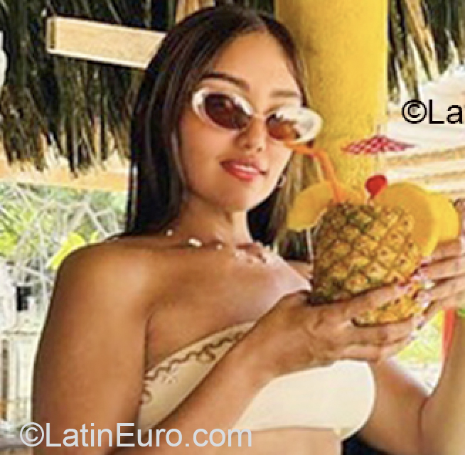 Date this cute Colombia girl Ile Johana from Santa Marta CO33878